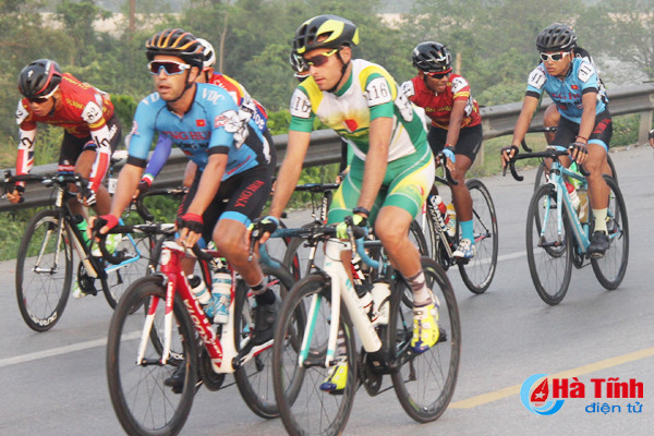 doan dua xe dap cup truyen hinh tp ho chi minh qua ha tinh