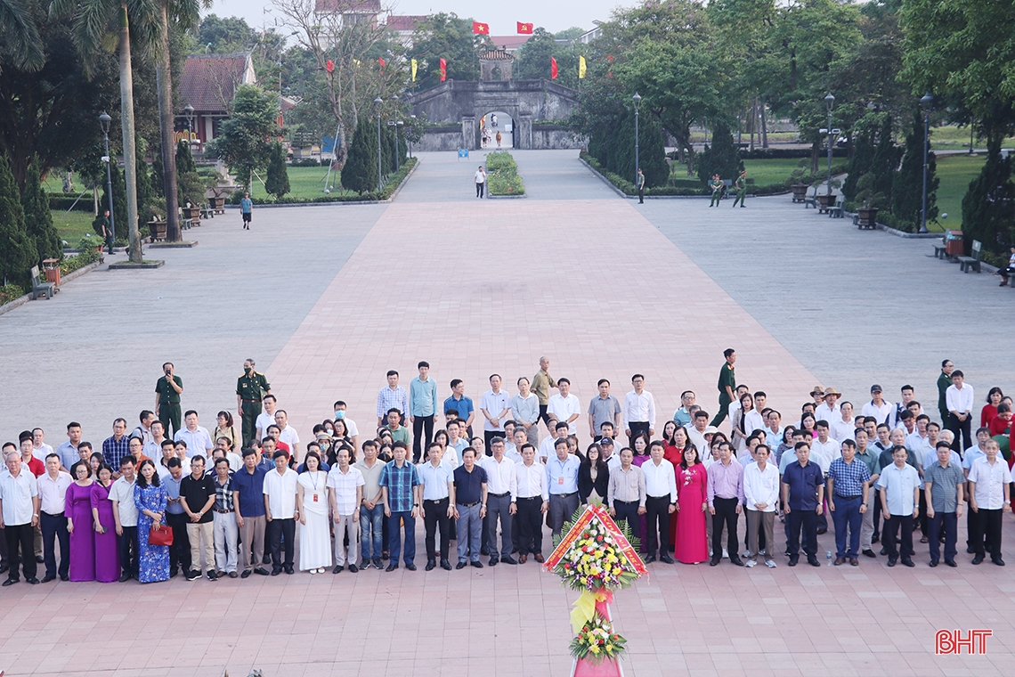 Đoàn đại biểu báo Đảng các địa phương thăm địa chỉ đỏ tại Quảng Trị