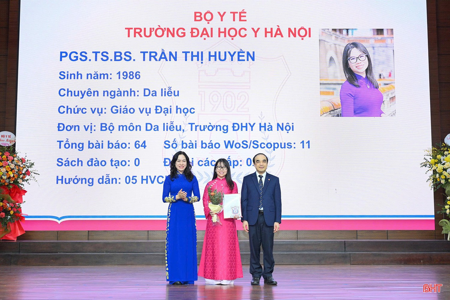 Được công nhận đạt chuẩn chức danh PGS là dấu mốc lớn trong cuộc đời PGS.TS.BS Trần Thị Huyền.