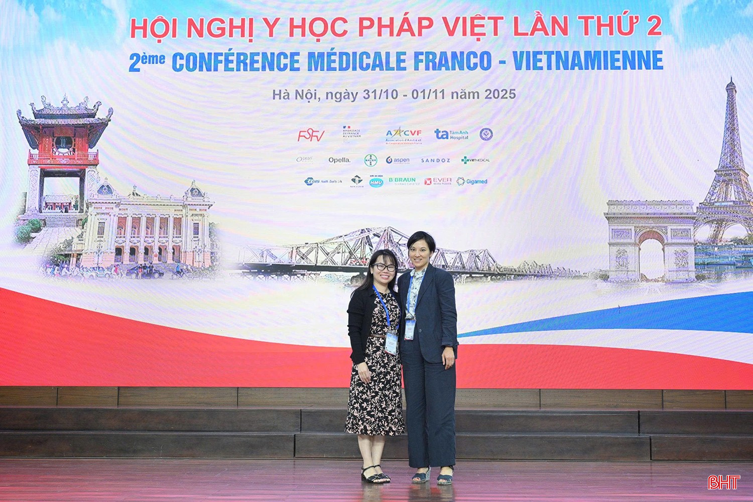 PGS.TS.BS Trần Thị Huyền trong lần tham gia Hội nghị Y học Pháp Việt lần thứ 2.