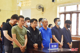 Đường dây đánh bạc online xuyên quốc gia: 20 bị cáo lĩnh 71 năm tù