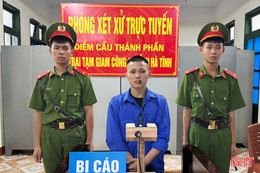 Buôn bán pháo “lậu”, lĩnh án 8 năm tù 