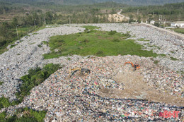 Báo động ô nhiễm từ các bãi chôn lấp rác thải rắn tại Hà Tĩnh