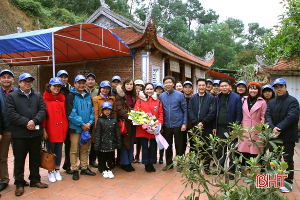 Thỏa sức trải nghiệm tour du lịch đầu năm mới vùng trà sơn Can Lộc