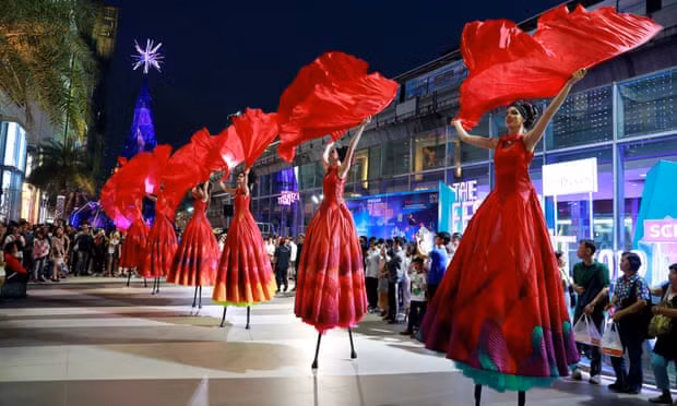 Thế giới rợp trời pháo hoa chào đón năm mới 2019