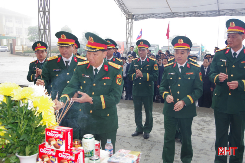 Đoàn đại biểu Bộ CHQS tỉnh Hà Tĩnh...