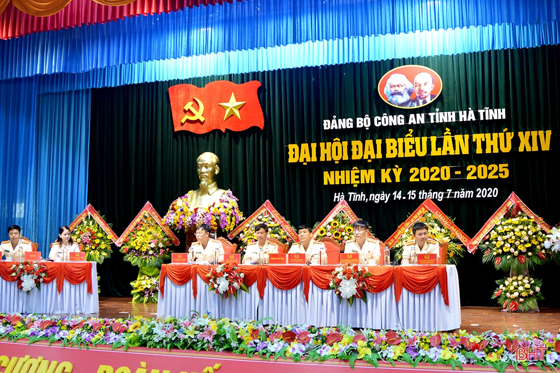 Đại tá Lê Khắc Thuyết tái cử chức vụ Bí thư Đảng ủy Công an tỉnh Hà Tĩnh