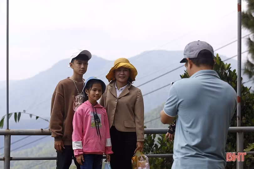 Chùa Hương Tích - Hà Tĩnh rộn ràng mùa trẩy hội