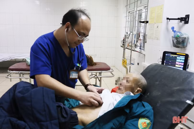 Cấp cứu kịp thời, điều trị chu đáo cho bệnh nhân nội trú ở Hà Tĩnh