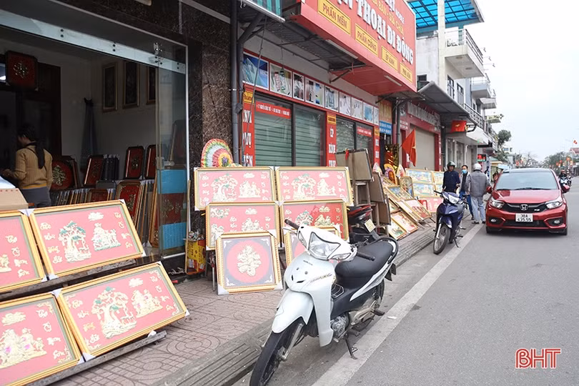 Sôi động thị trường tranh, trướng mừng thọ đầu xuân