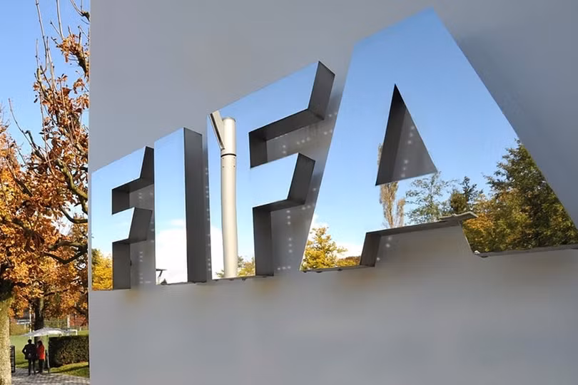 FIFA được yêu cầu can thiệp vào bóng đá Indonesia