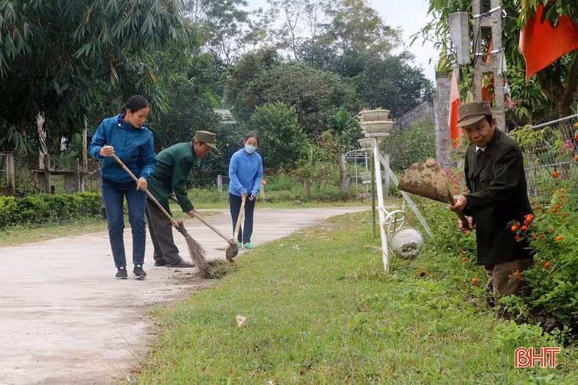Hương Sơn xây dựng Đảng và hệ thống chính trị vững mạnh để phục vụ Nhân dân tốt hơn