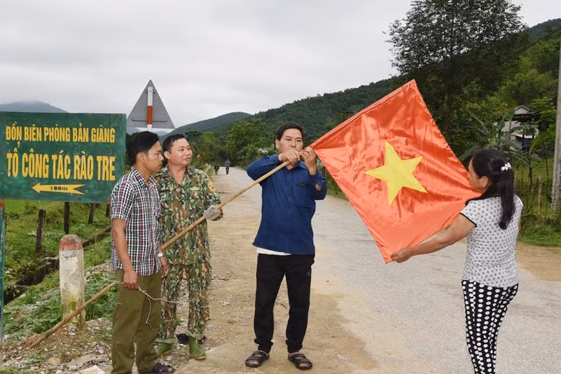 DSC_2401 - Copy.JPG