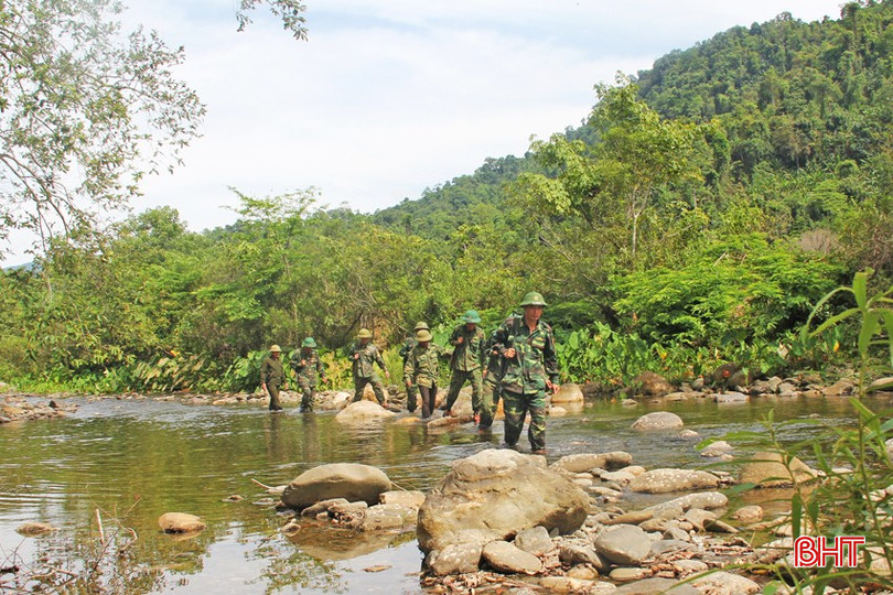 bqbht_br_bdbp-son-hong-vuot-nui-bang-khe-tuan-tra-duong-bien-gioi.jpg