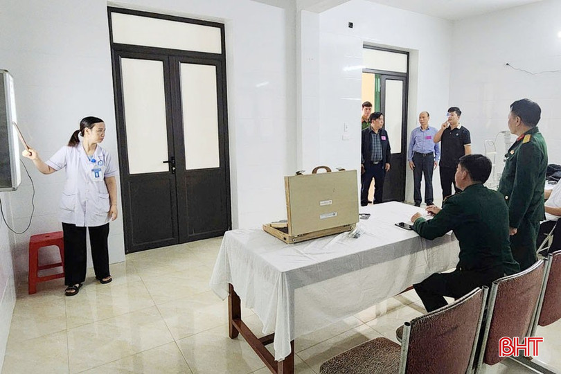 bqbht_br_anh-6-kham-tuyen-huong-khe-copy.jpg