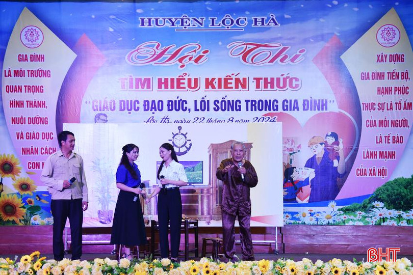 DSC_9819 - Copy.JPG