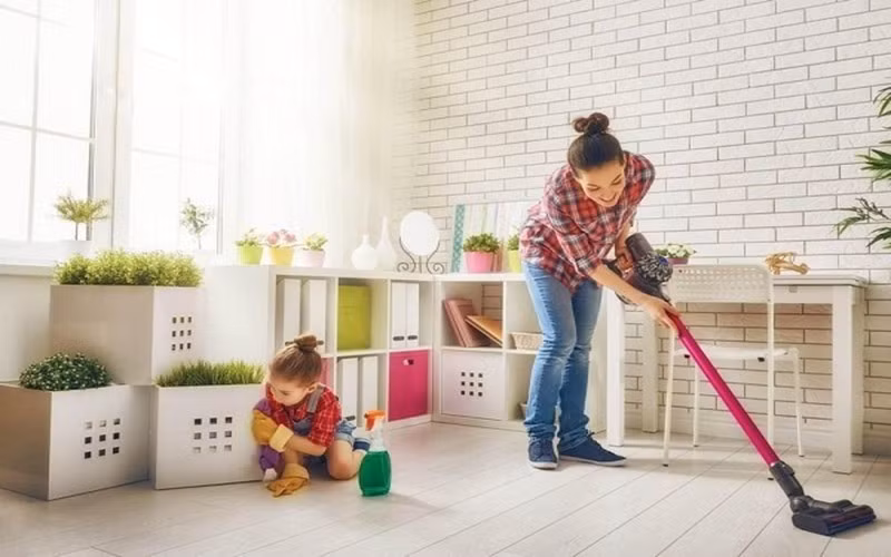 Điều bố mẹ cần lưu ý để không trở thành trung gian lây nhiễm cho con