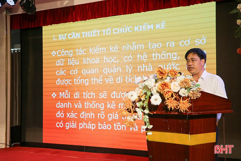 Ông Võ Đình Thi - Phó Trưởng phòng phụ trách Phòng Quản lý văn hoá, Sở VH-TT&DL Hà Tĩnh thông tin về các bước kiểm kê di tích lịch sử, văn hoá. bqbht_br_vh5.jpg