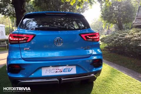MG ZS 2022 phiên bản chạy điện ra mắt tại Thái Lan