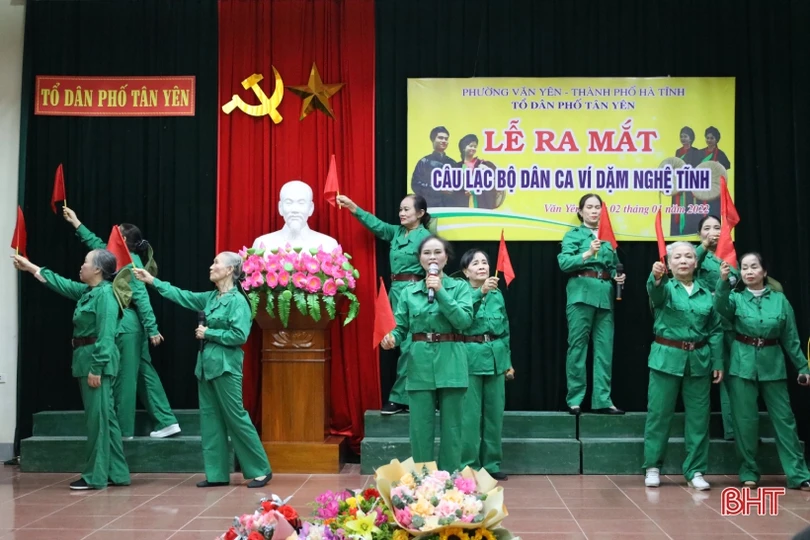 Nữ chủ nhiệm nặng tình với dân ca ví, giặm