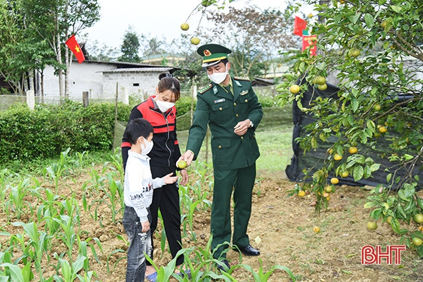 Mỗi người dân là một cột mốc sống tại xã biên giới Hà Tĩnh