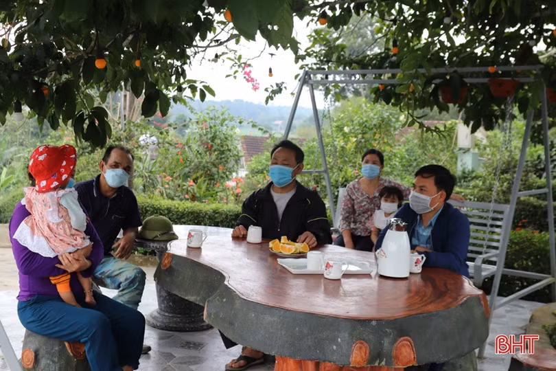 Gắn kết tình làng nghĩa xóm trong cụm dân cư sạch - đẹp - văn minh ở Vũ Quang