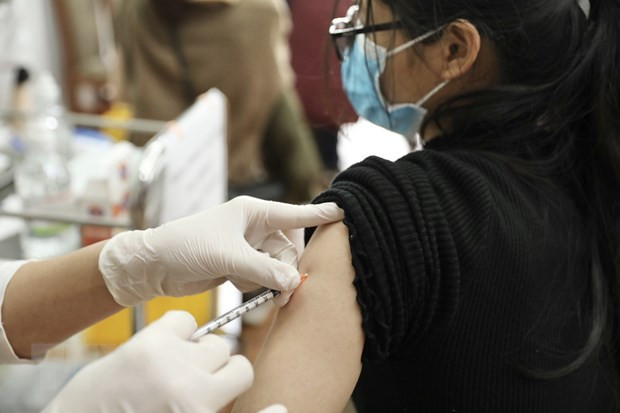 Chống dịch COVID-19 giai đoạn 2022-2023: Vaccine vẫn là then chốt hình ảnh 1 Chống dịch COVID-19 giai đoạn 2022-2023: Vaccine vẫn là then chốt