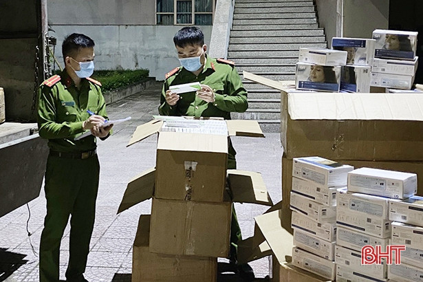 Hà Tĩnh: Thu giữ 3.400 kit test nhanh COVID-19 không rõ nguồn gốc