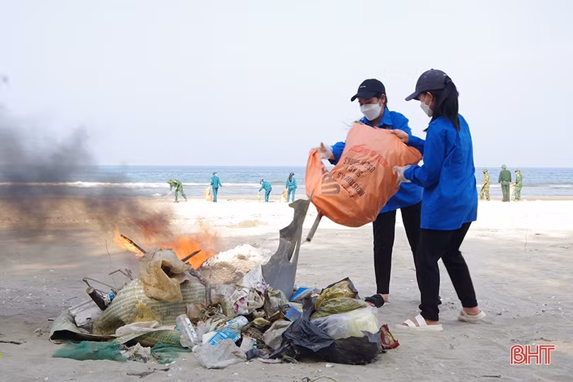 Sôi nổi các hoạt động ý nghĩa “Ngày chủ nhật xanh” tại Hà Tĩnh