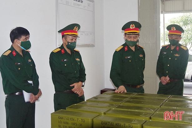 Quân khu 4 kiểm tra việc quản lý vũ khí, trang bị quân sự ở Hà Tĩnh