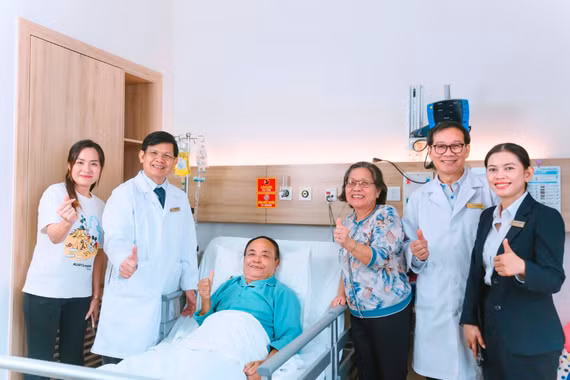 Vinmec Central Park phẫu thuật nội soi cắt gan thành công cho bệnh nhân Campuchia mắc ung thư