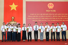 Hà Tĩnh có 5 cá nhân được trao kỷ niệm chương “Vì sự nghiệp Kiểm toán Nhà nước”