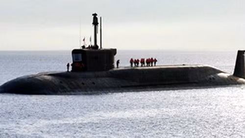 Tàu ngâm Nga. (ảnh: RIA Novosti)