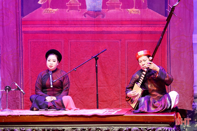 Ngày thứ 2 Liên hoan Ca trù toàn quốc: Biểu diễn đặc sắc, chất lượng chuyên môn cao