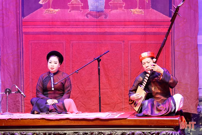 Ngày thứ 2 Liên hoan Ca trù toàn quốc: Biểu diễn đặc sắc, chất lượng chuyên môn cao