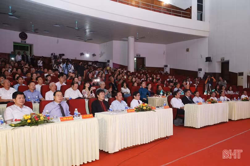 Khai mạc Liên hoan Ca trù toàn quốc năm 2018 tại Hà Tĩnh