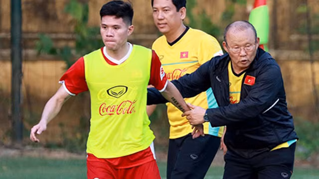 ĐT Việt Nam chốt danh sách: “Quả bóng vàng” Thanh Trung bị loại