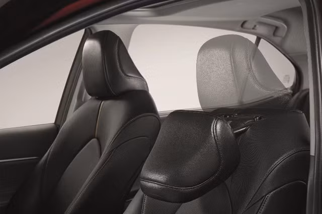 Toyota Camry thế hệ mới trình làng, giá từ hơn 1 tỉ đồng