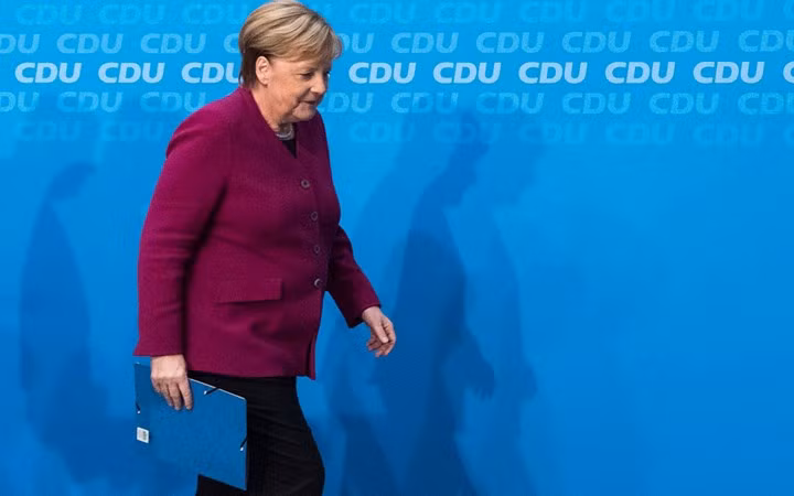 Thế giới nổi bật trong tuần: Máy bay Indonesia chở 189 người rơi xuống biển