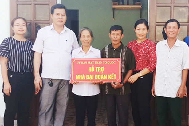 3 hộ đặc biệt khó khăn ở TX Kỳ Anh nhận “nhà đại đoàn kết”