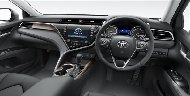 Toyota Camry 2019 sắp ra mắt tại Malaysia