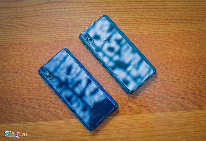 Smartphone RAM 10 GB đầu tiên ra mắt tại Việt Nam