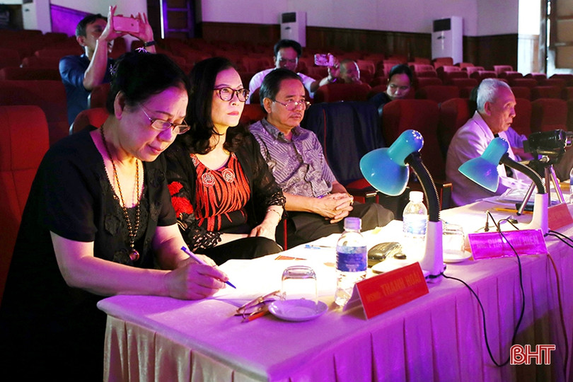 Ngày thứ 2 Liên hoan Ca trù toàn quốc: Biểu diễn đặc sắc, chất lượng chuyên môn cao