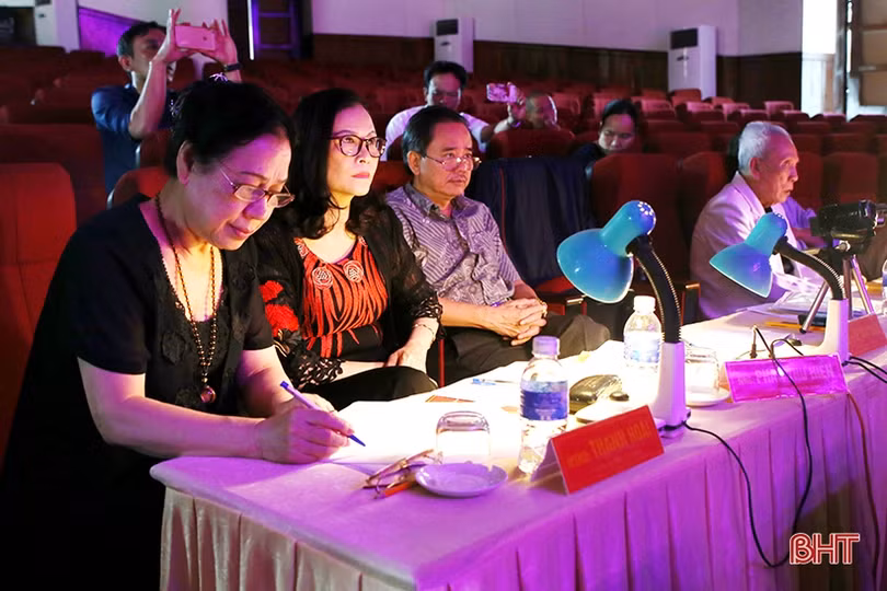 Ngày thứ 2 Liên hoan Ca trù toàn quốc: Biểu diễn đặc sắc, chất lượng chuyên môn cao