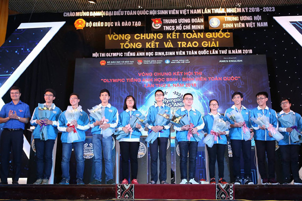 Nữ sinh Hà Tĩnh đạt giải khuyến khích Olympic Tiếng Anh toàn quốc