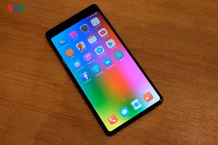 Smartphone tai thỏ không còn là xu hướng