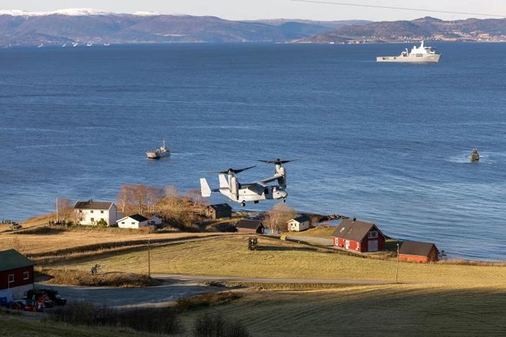 Cận cảnh cuộc tập trận lớn nhất từ thời Chiến tranh Lạnh