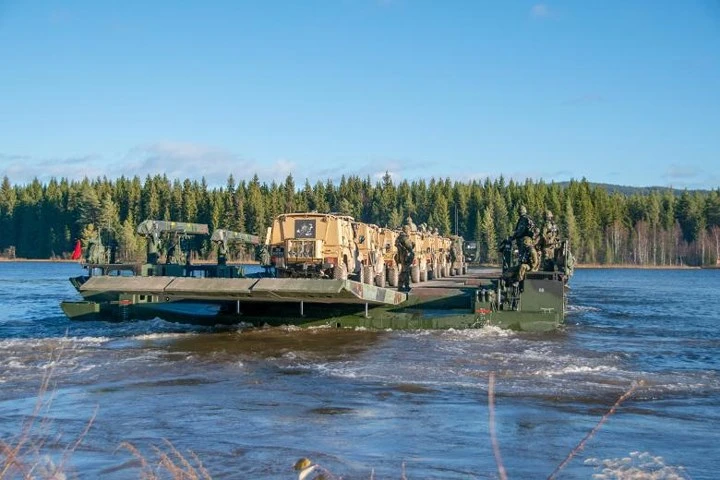 Cận cảnh cuộc tập trận lớn nhất từ thời Chiến tranh Lạnh