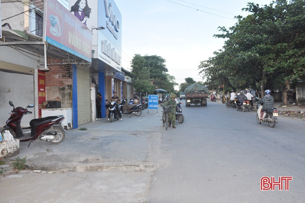 “Rình rập” tai nạn giao thông trên tỉnh lộ 7!