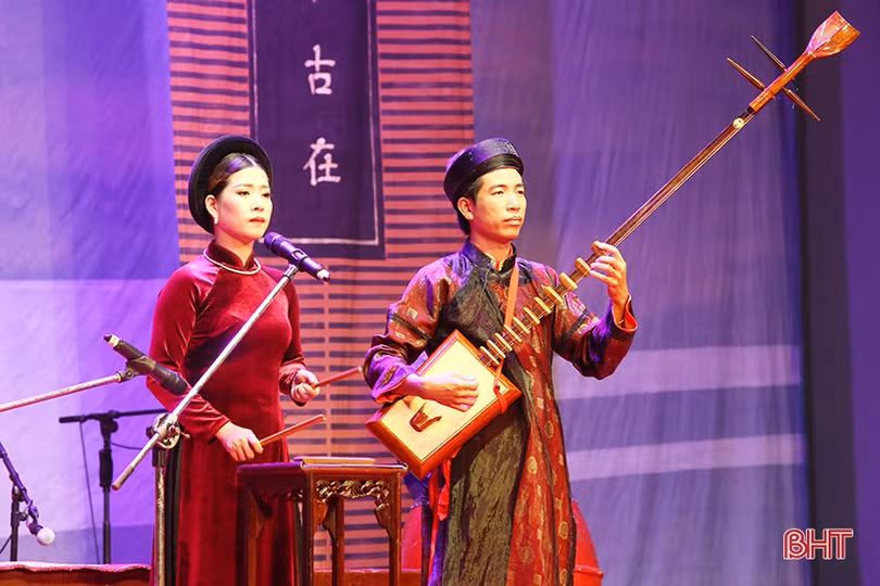 Ngày thứ 2 Liên hoan Ca trù toàn quốc: Biểu diễn đặc sắc, chất lượng chuyên môn cao